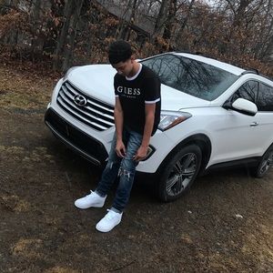 Meet your Posher, Misael